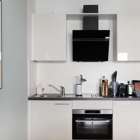 Limehome Nikolaus-leis-strasse מלון דירות 4*