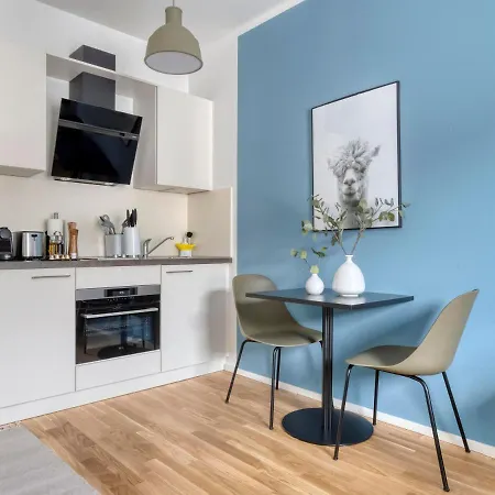 Limehome Nikolaus-leis-strasse מלון דירות