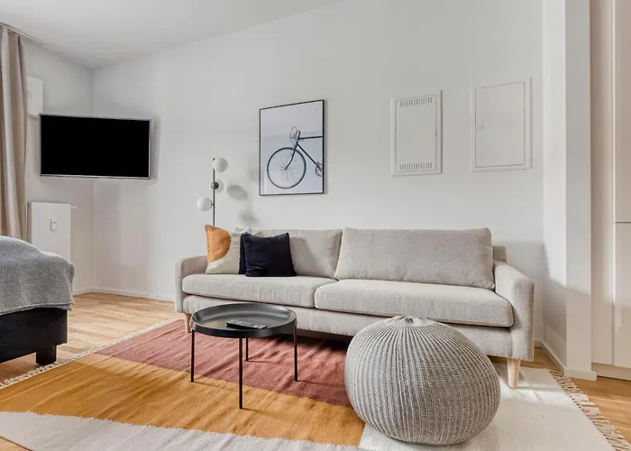 Aparthotel Limehome Nikolaus-leis-strasse 4*