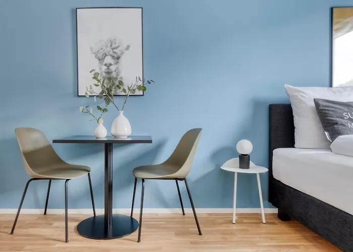 Limehome Nikolaus-leis-strasse Apart Otel 4*